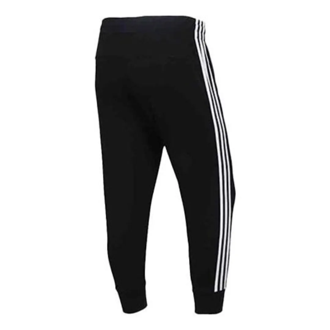 (WMNS) adidas Essentials Solid 3/4 Pants Asia Sizing 'Black' DP2396 sold by KicksCrew product image thumbnail 2