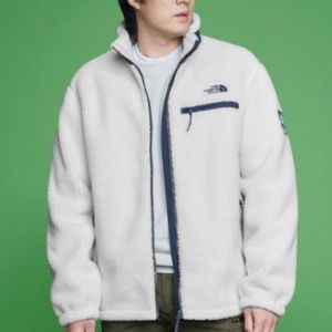 THE NORTH FACE Fleece Jacket 'White' NJ4FL56D sold by KicksCrew