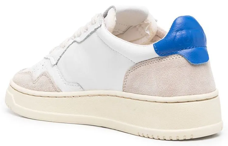 (WMNS) AUTRY Medalist Low Leather and Suede 'White Beige Blue' AULW-LS49 sold by KicksCrew product image thumbnail 4