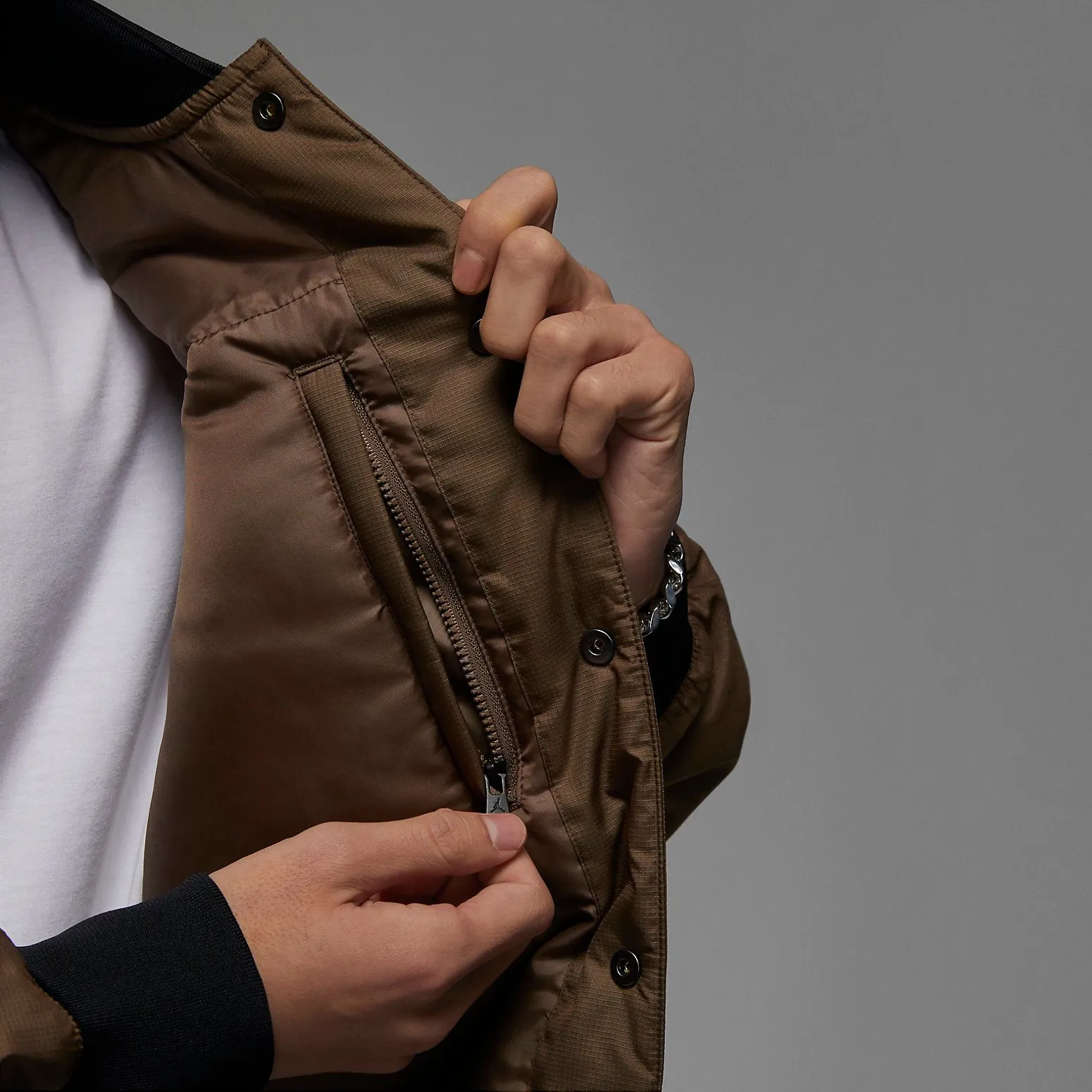 Air Jordan Sport bomber Jacket 'Brown' DV9792-274 sold by KicksCrew product image thumbnail 4