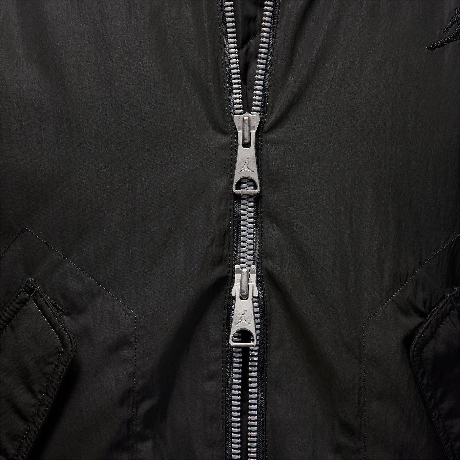 Air Jordan Essentials Renegade Jacket 'Black' FB7317-010 sold by KicksCrew product image thumbnail 4