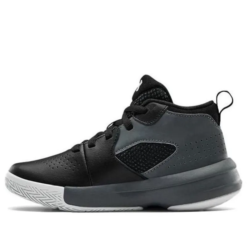 (PS) Under Armour Lockdown 5 'Grey Black' 3023534-001 sold by KicksCrew