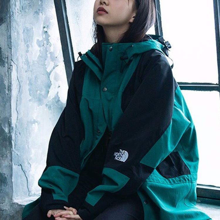 THE NORTH FACE Retro Mountain Light Futurelight Jacket 'Green' NF0A4R52-NL1 sold by KicksCrew product image thumbnail 5