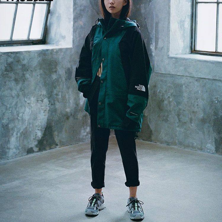 THE NORTH FACE Retro Mountain Light Futurelight Jacket 'Green' NF0A4R52-NL1 sold by KicksCrew product image thumbnail 4