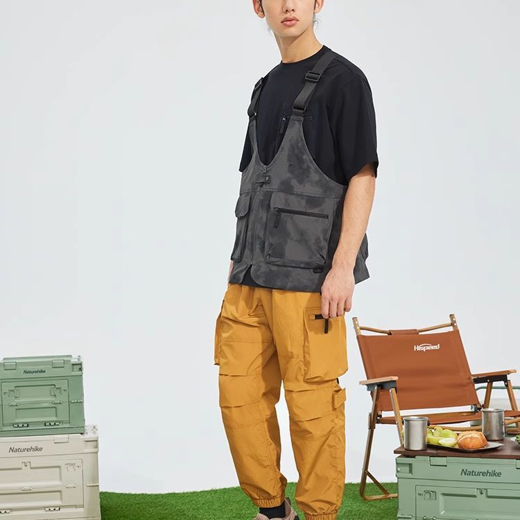 Reebok Classic Woven Jacket Vest 'Black' 23RCS111MGH1 sold by KicksCrew product image thumbnail 3