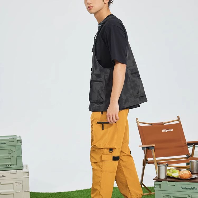 Reebok Classic Woven Jacket Vest 'Black' 23RCS111MGH1 sold by KicksCrew product image thumbnail 4