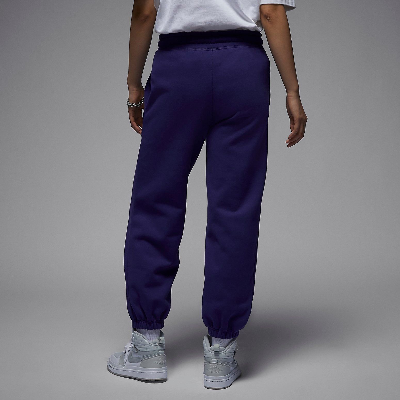 (WMNS) Air Jordan Flight Fleece Trousers 'Dark Purple' FB5114-502 sold by KicksCrew product image thumbnail 5
