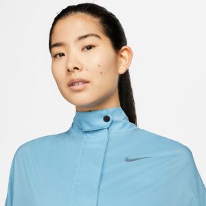 (WMNS) Nike Windbreaker Run Division Jacket Asia Sizing 'Blue' DQ5958-424 sold by KicksCrew