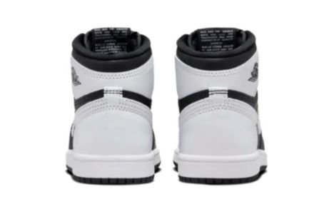 (PS) Air Jordan 1 Retro High OG 'Black White' FD1412-010 sold by KicksCrew