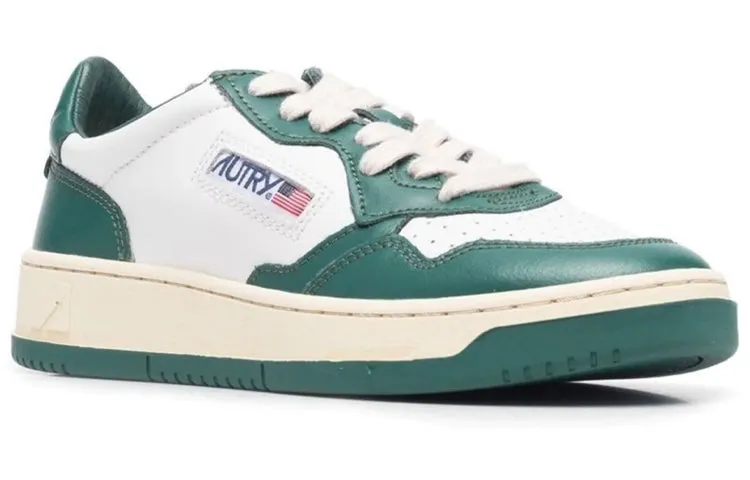 (WMNS) AUTRY Medalist Low Bicolor 'White Green' AULW-WB11 sold by KicksCrew product image thumbnail 2