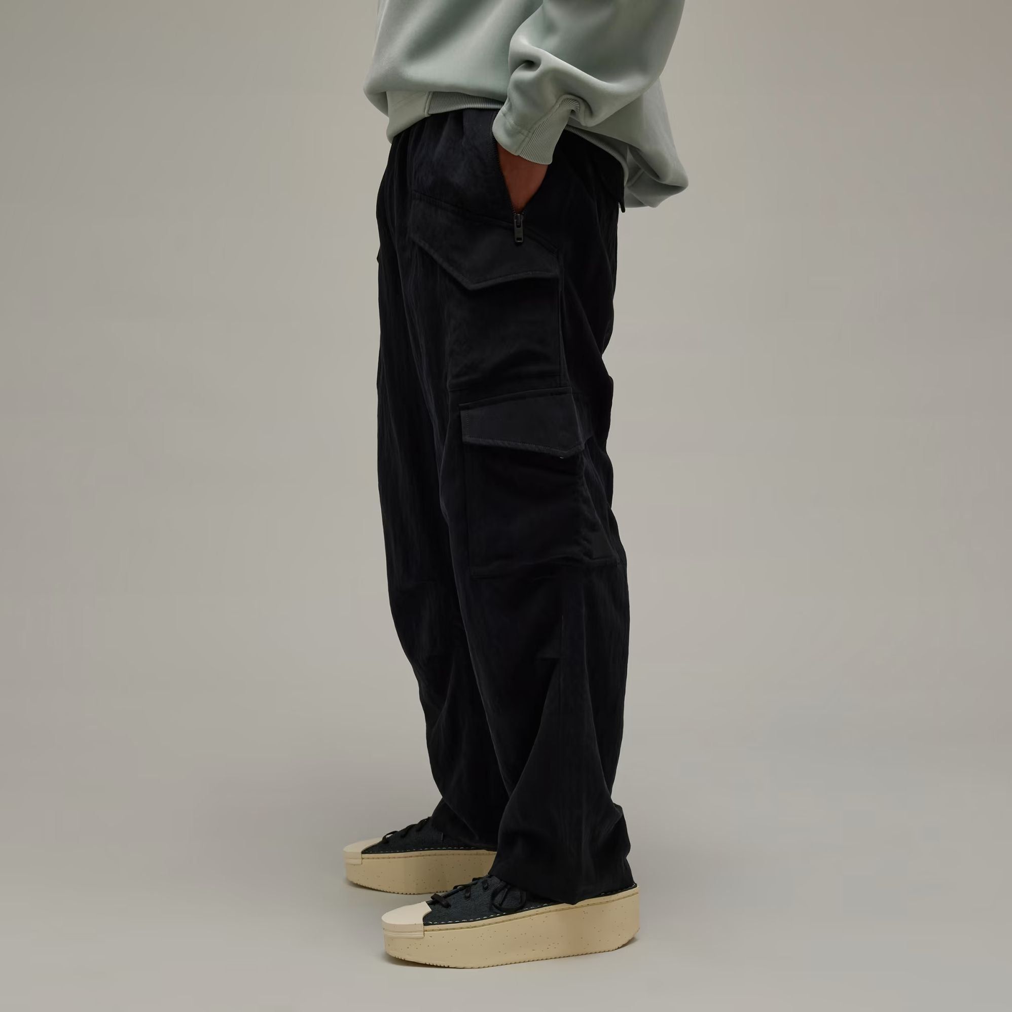 adidas Y-3 Utility Cargo Pants 'Black' IP7946 sold by KicksCrew product image thumbnail 4