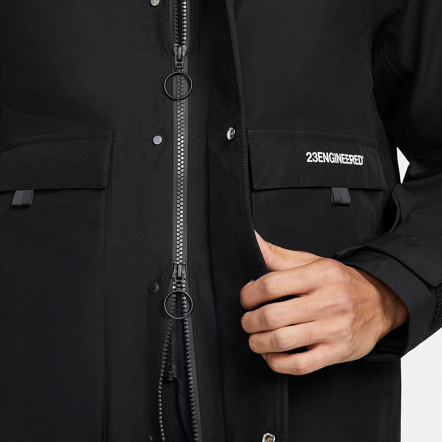 Air Jordan 23 Engineered 2-In-1 GTX Parka 'Black White' DC0062-010 sold by KicksCrew product image thumbnail 3