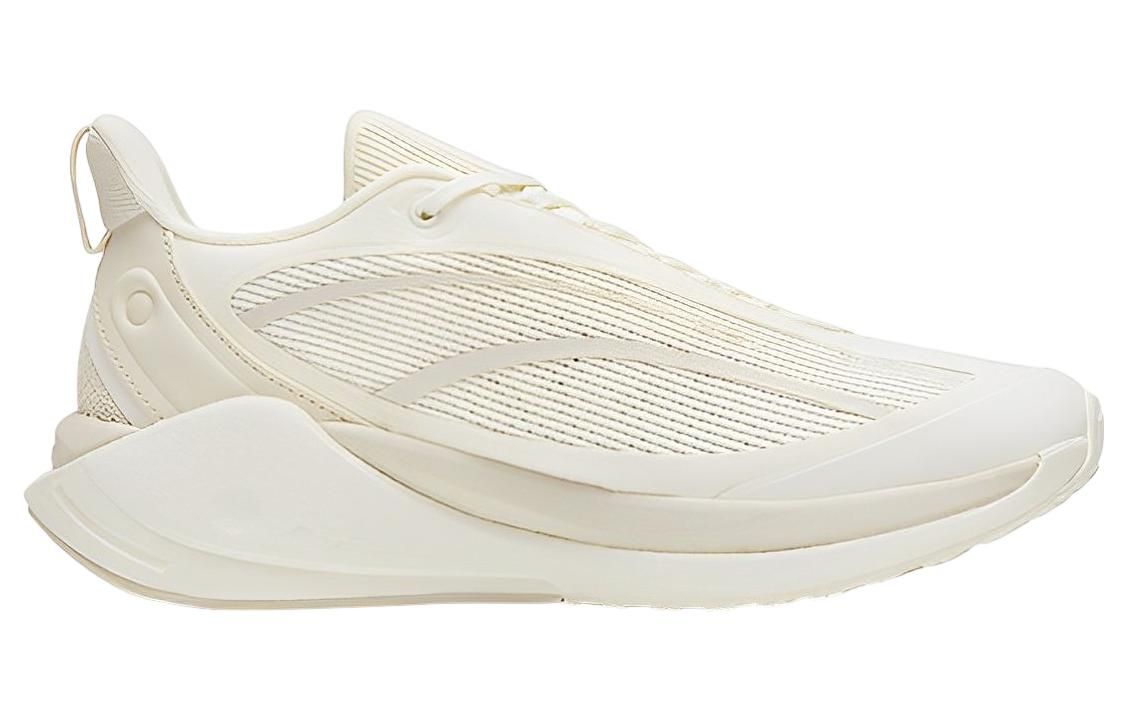 (WMNS) ANTA C37 3.0 Low Running Shoes 'White' 922315537-3 sold by KicksCrew product image thumbnail 2