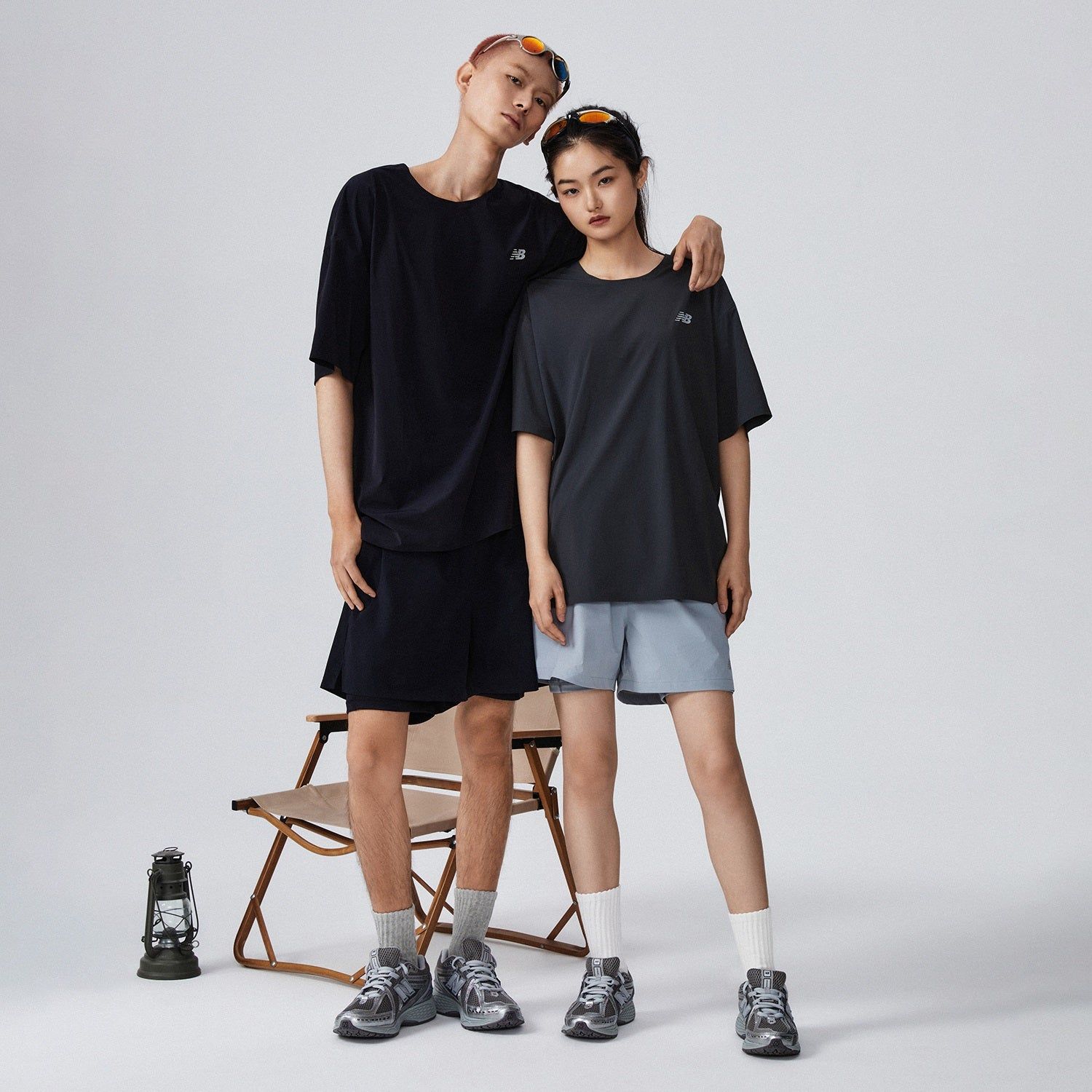 New Balance Blacktoe Logo T-Shirt 'Black' NEE25061-BK sold by KicksCrew product image thumbnail 4