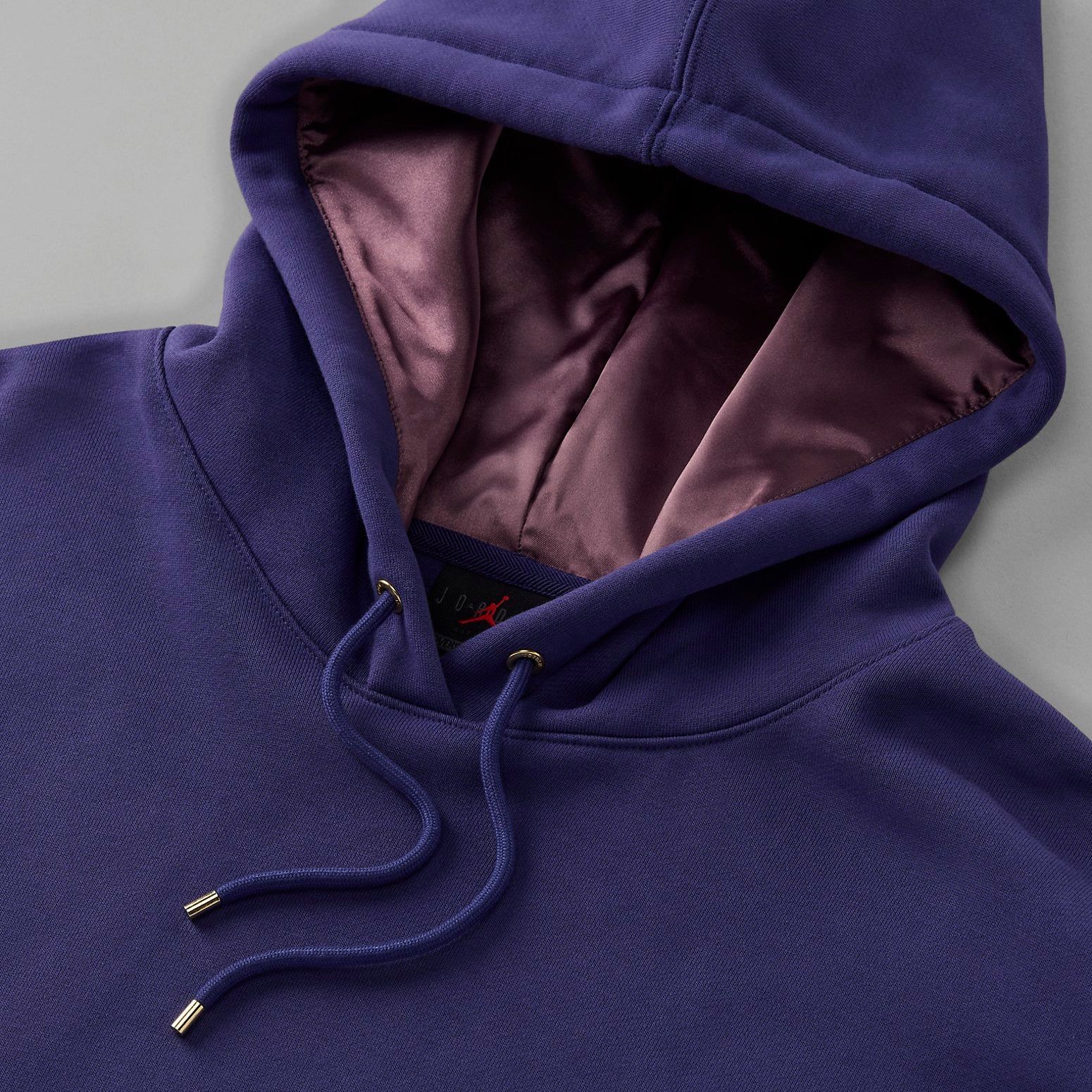 (WMNS) Air Jordan Flight Fleece Hoodie 'Purple' FB5111-502 sold by KicksCrew product image thumbnail 2