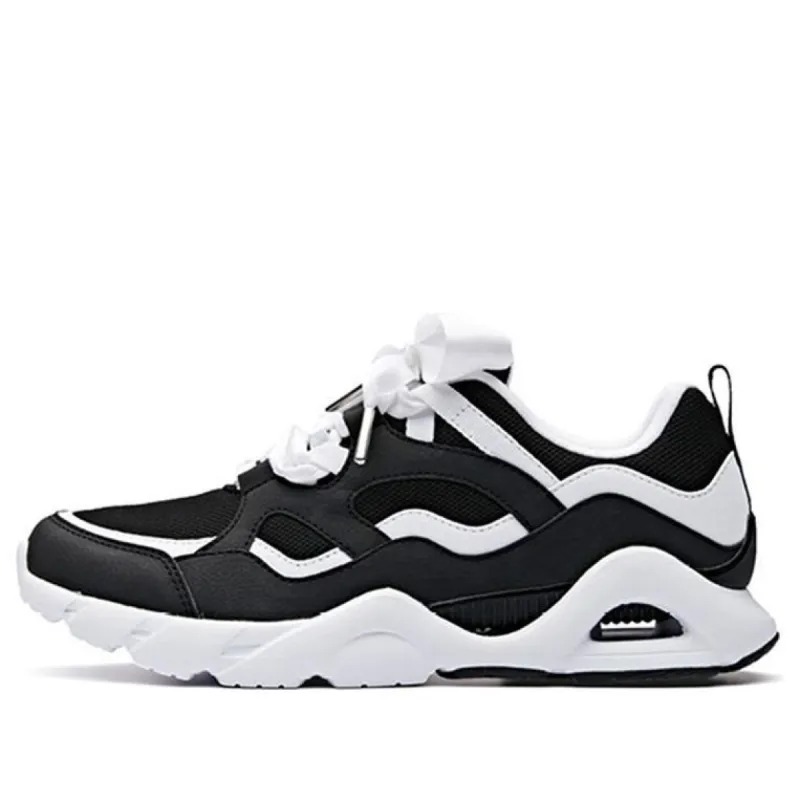 (WMNS) ANTA Casual Sneakers 'Black White' 92838888-3 sold by KicksCrew