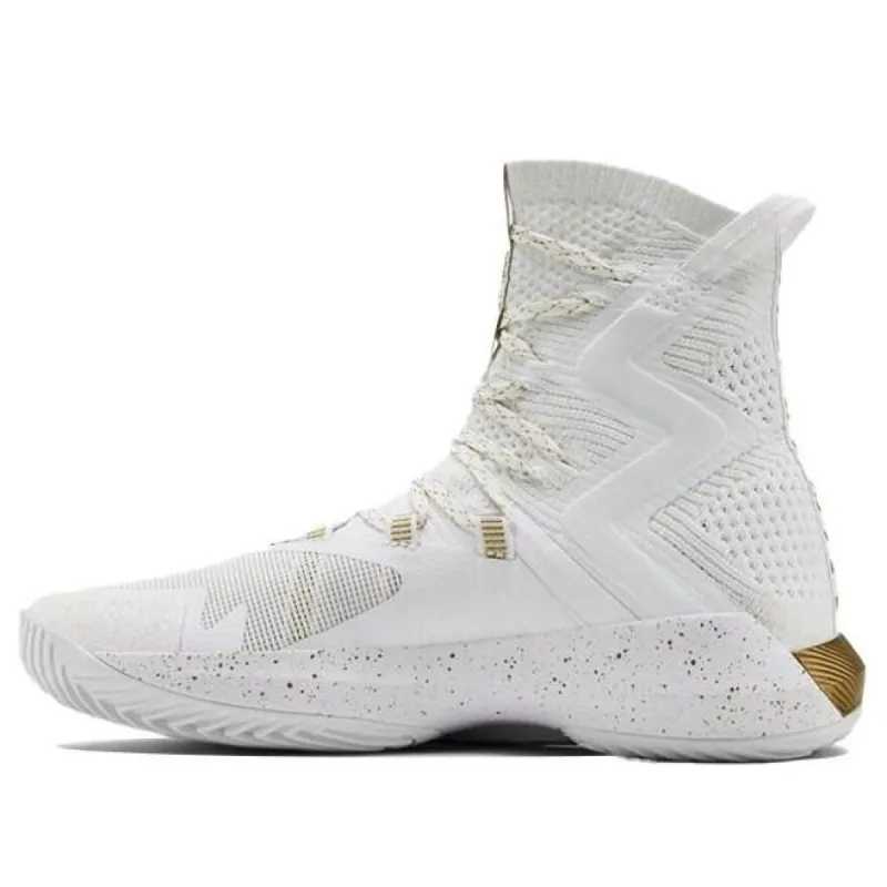 (WMNS) Under Armour Highlight Ace 2.0 'White Metallic Gold' 3021376-100 sold by KicksCrew