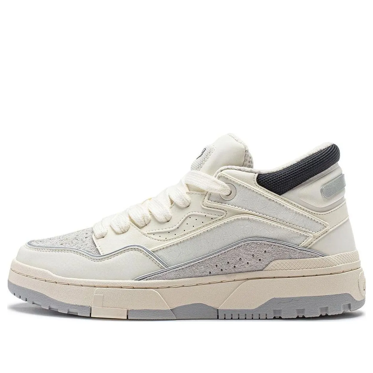 Li-Ning WeiWu Mid 'White Grey' AGCT497-2 sold by KicksCrew