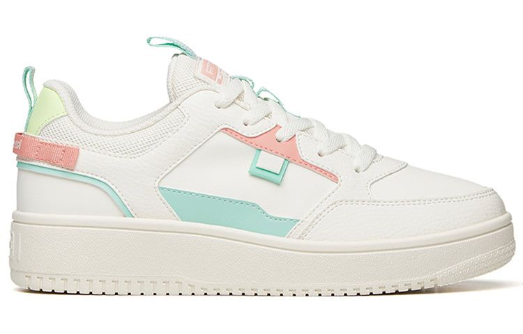 (WMNS) ANTA Casual Skate Shoes 'White Green Pink' 922018061-25 sold by KicksCrew product image thumbnail 2