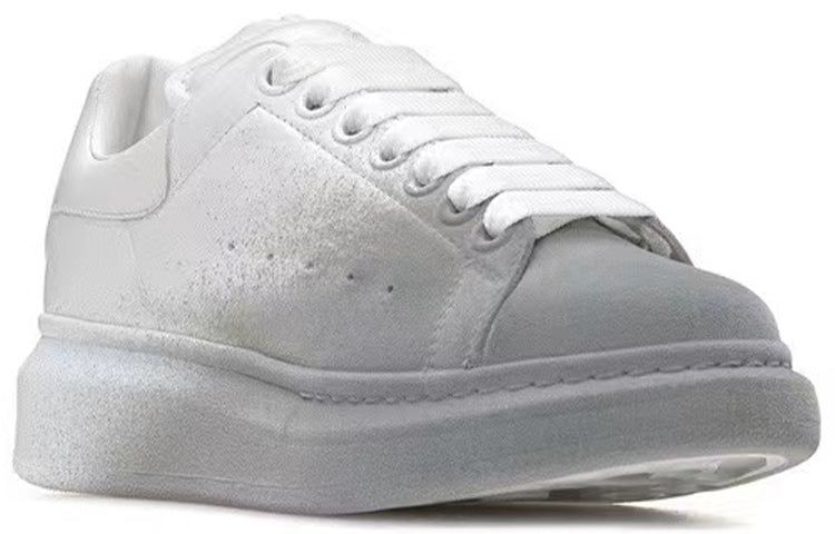 (WMNS) Alexander McQueen Oversized Sneaker 'White Grey Velvet Spray' 586388WHWM29705 sold by KicksCrew product image thumbnail 2