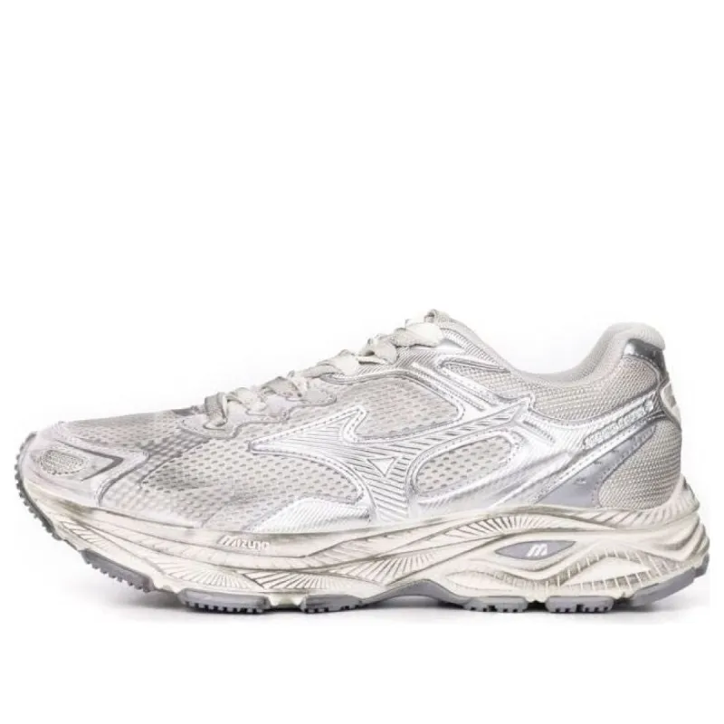 Mizuno Racer S 'White Metallic Silver' D1GH223518 made by Mizuno