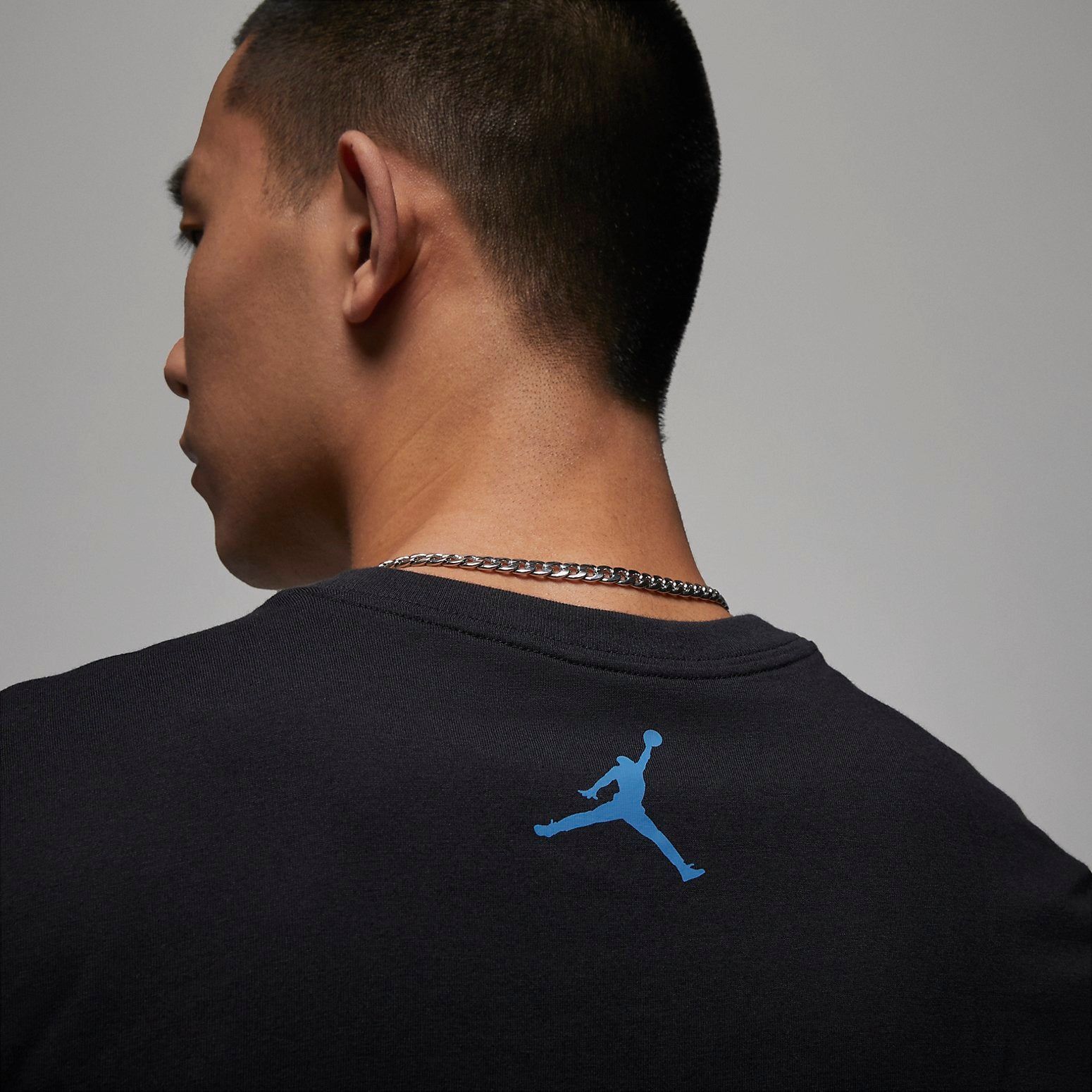 Air Jordan Sneaker T-Shirt 'Black' FN3715-010 sold by KicksCrew product image thumbnail 3