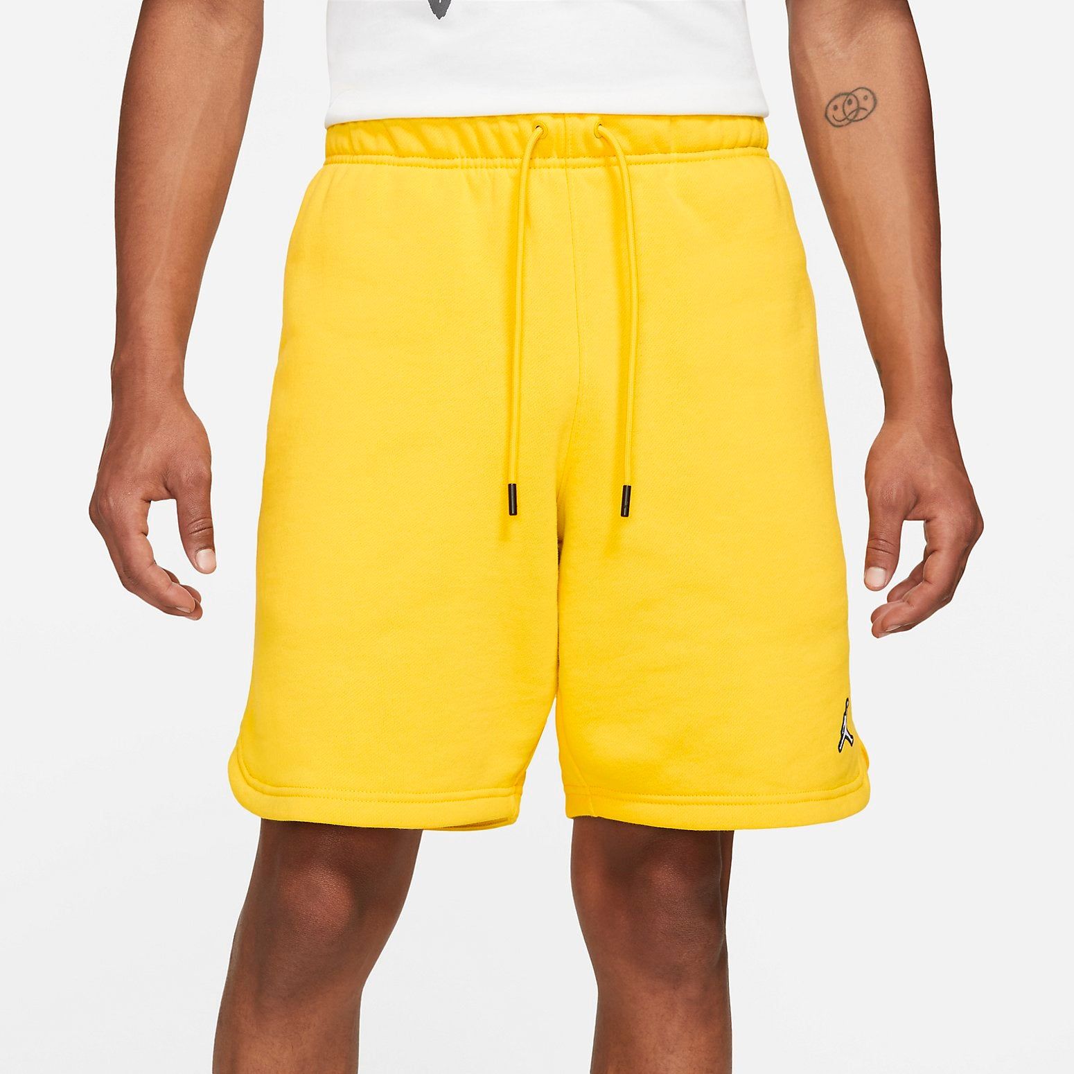 Air Jordan Essentials Fleece Shorts 'Yellow' DA9826-719 sold by KicksCrew product image thumbnail 2