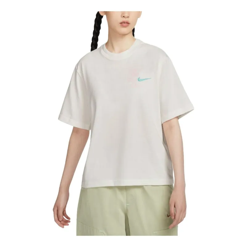 (WMNS) Nike Sportswear Boxy T-Shirt Asia Sizing 'Sail' HM4581-133 sold by KicksCrew