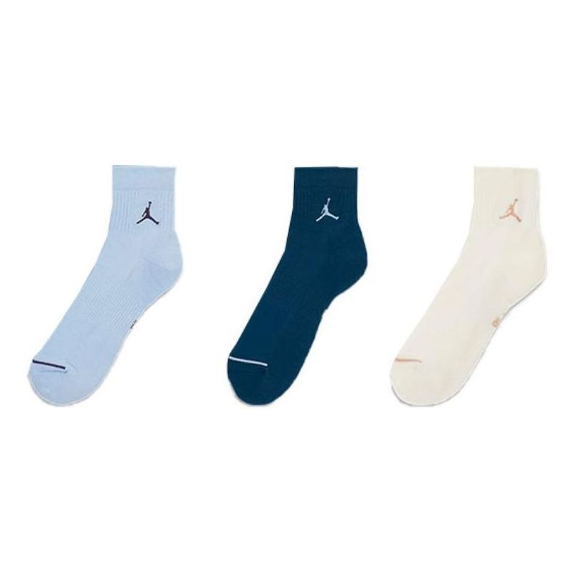 Air Jordan Everyday Ankle Socks DX9655-909 sold by KicksCrew