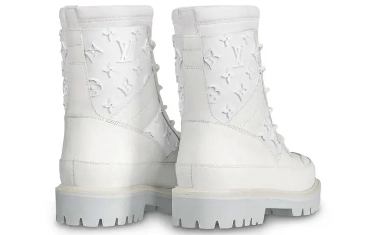 LOUIS VUITTON Landscape Boots 'White Monogram' 1A7P8G sold by KicksCrew product image thumbnail 3
