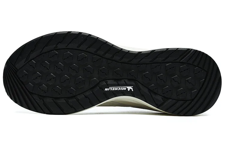 FILA Athletics Lynx BOA Sneakers 'Cream White Black' A12M241223FMN sold by KicksCrew product image thumbnail 5