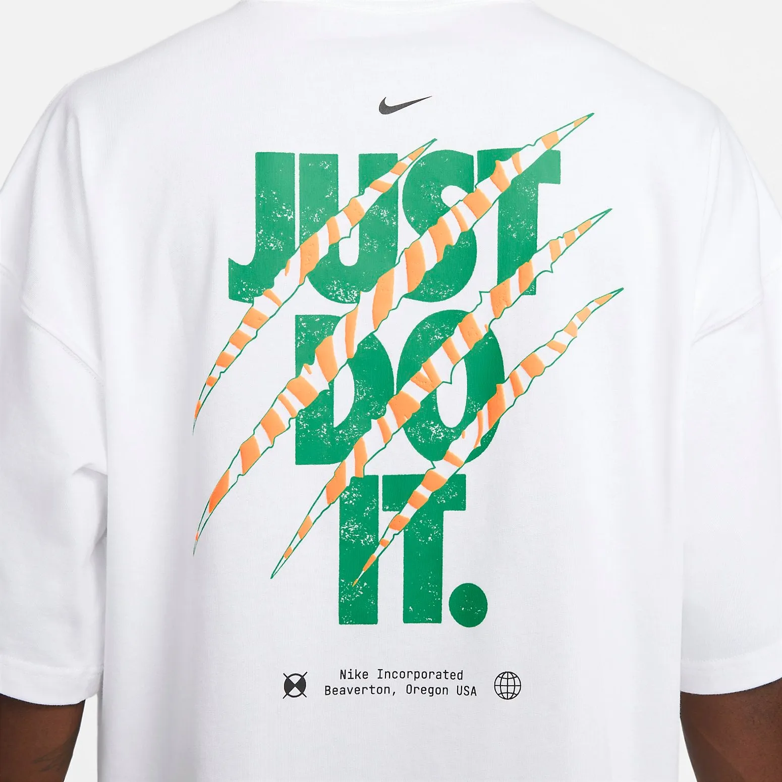 Nike Sportswear T-Shirt 'White' FB9817-100 sold by KicksCrew product image thumbnail 3