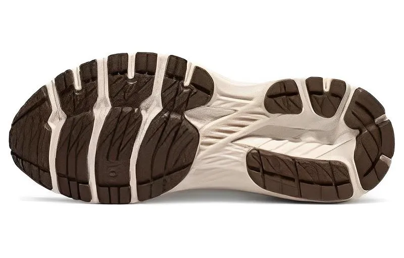 (WMNS) ASICS Gel-Pursue 7 Shoes 'White Brown' 1012B102-200 sold by KicksCrew product image thumbnail 4