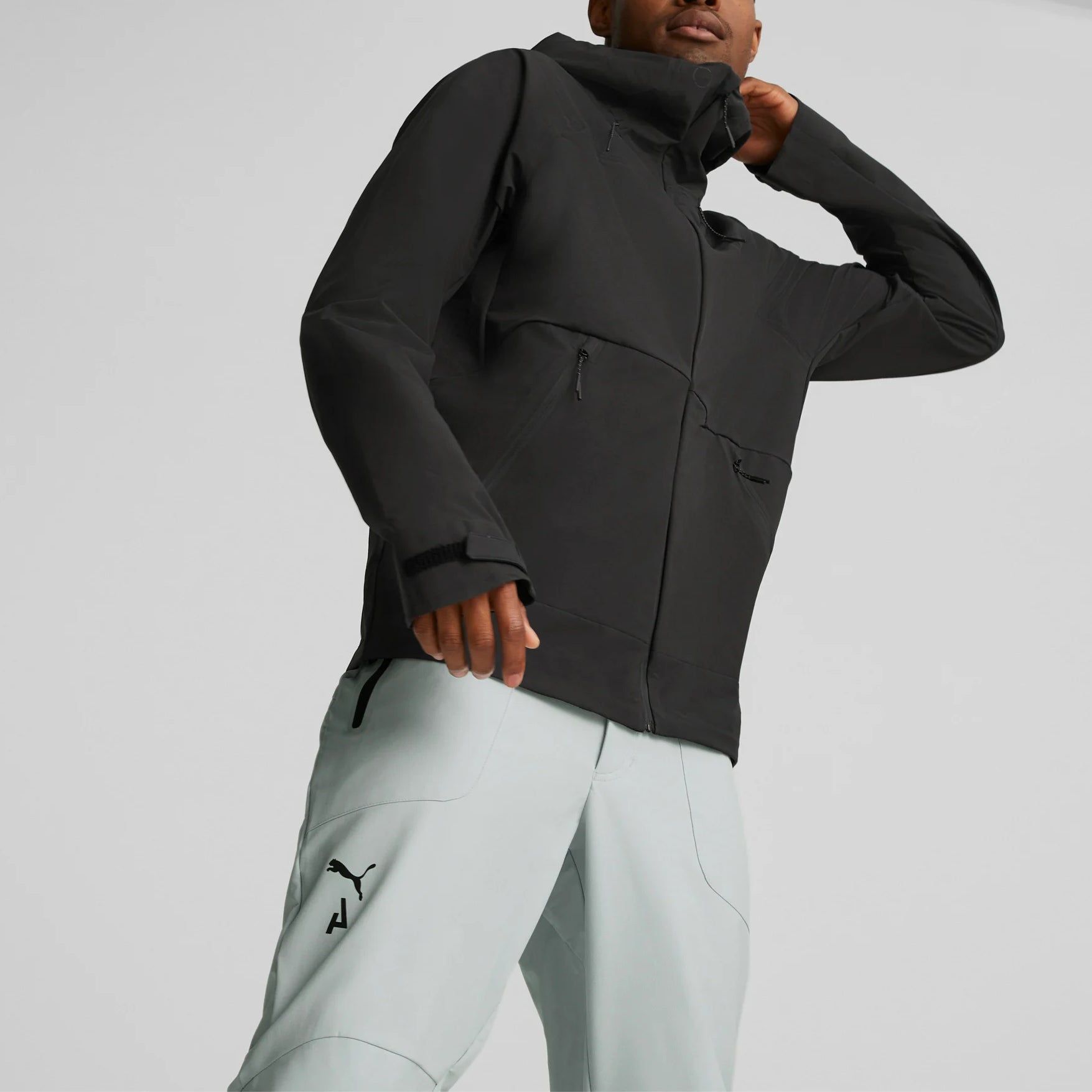 Puma Seasons RainCELL Jacket 'Black' 522569-01 sold by KicksCrew product image thumbnail 4