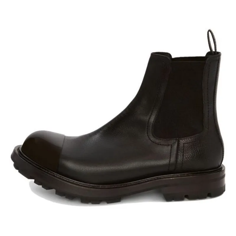 Alexander McQueen Shiny Toecap Grainy Leather Chelsea Boot 'Black' 667911WHSZ41000 made by Alexander McQueen