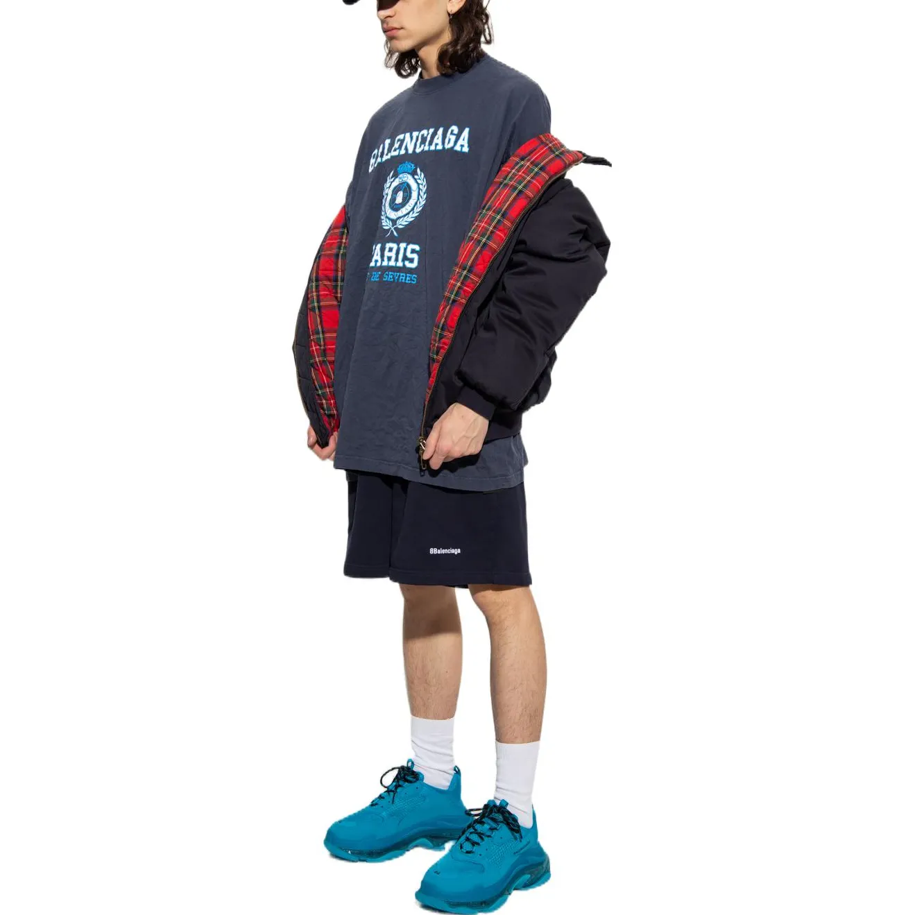 Balenciaga College Crest Oversized T-Shirt 'Navy' 694576TMV954140 sold by KicksCrew product image thumbnail 2