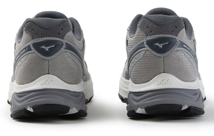 dig浪　 Mizuno Racer S 'White and Gray' D1GH223509 | Parallel