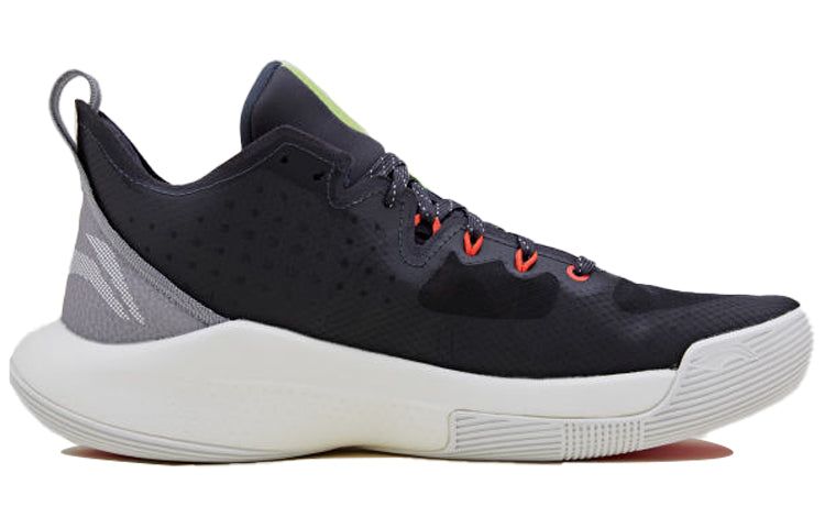 Li-Ning Sonic 8 Low PE 'Black White' ABAQ035-V sold by KicksCrew product image thumbnail 3