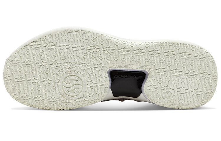 361 Degrees AG1 SE Aaron Gordon 'Red White' 672131107-1 sold by KicksCrew product image thumbnail 6