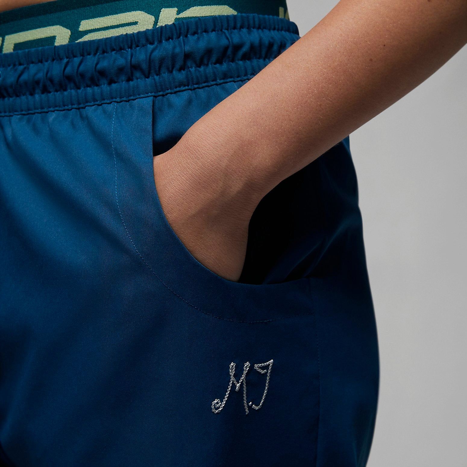 (WMNS) Air Jordan Woven Trousers 'Turquoise' FB5122-427 sold by KicksCrew product image thumbnail 3