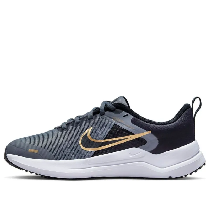 (GS) Nike Downshifter 12 'Cool Grey Metallic Gold' DM4194-005 sold by KicksCrew