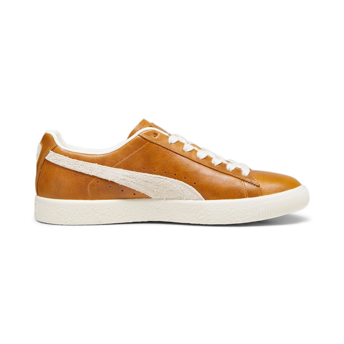 PUMA Clyde 'Paris' 394683-01 sold by KicksCrew product image thumbnail 2