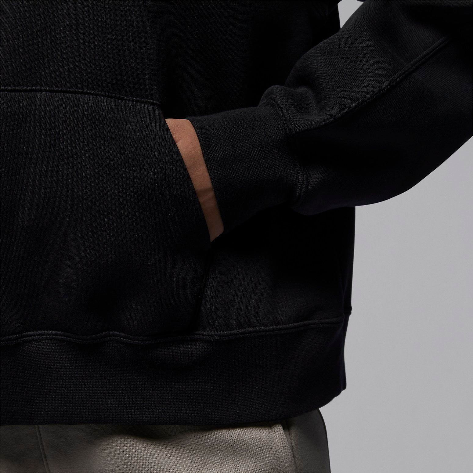 (WMNS) Air Jordan x Paris Saint-Germain Hoodie Asia Sizing 'Black' DZ3267-010 sold by KicksCrew product image thumbnail 5