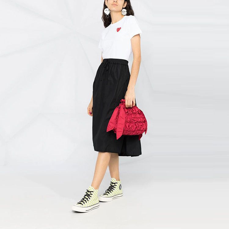 (WMNS) COMME des GARCONS PLAY Basic T-Shirt Red Family Heart 'White' P1-T287-051-2 sold by KicksCrew product image thumbnail 4