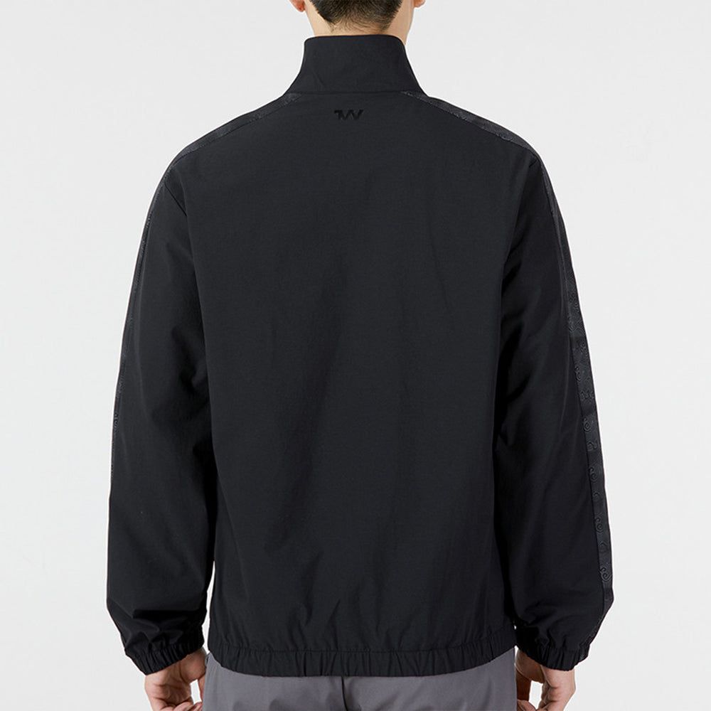 Under Armour Sportstyle Woven Full Zip Jacket 'Black' 22500401-001 sold by KicksCrew product image thumbnail 4
