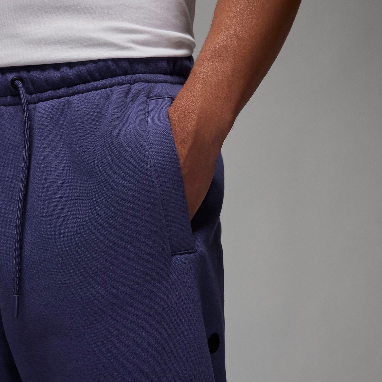 Air Jordan Essentials Fleece Pant 'Purple' FD7346-502 sold by KicksCrew product image thumbnail 2