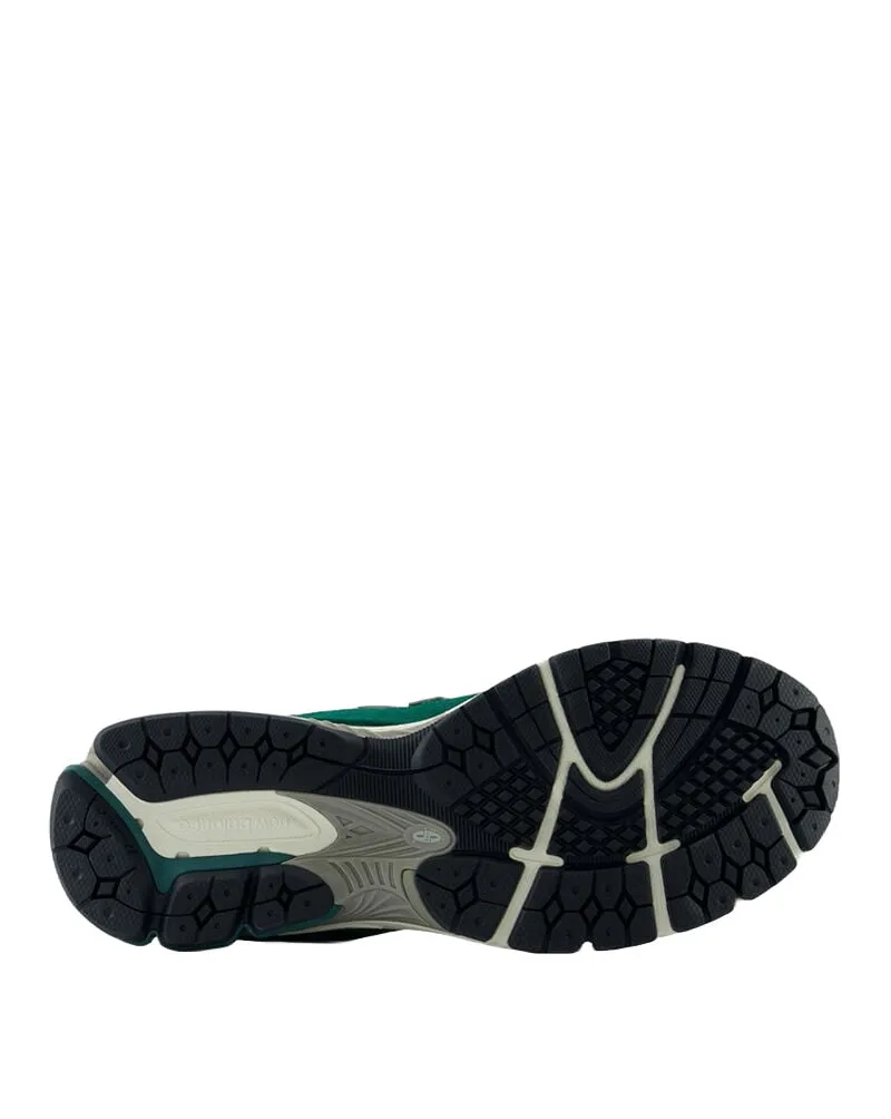 New Balance 2002R 'Marsh Green' M2002RFK sold by KicksCrew product image thumbnail 5