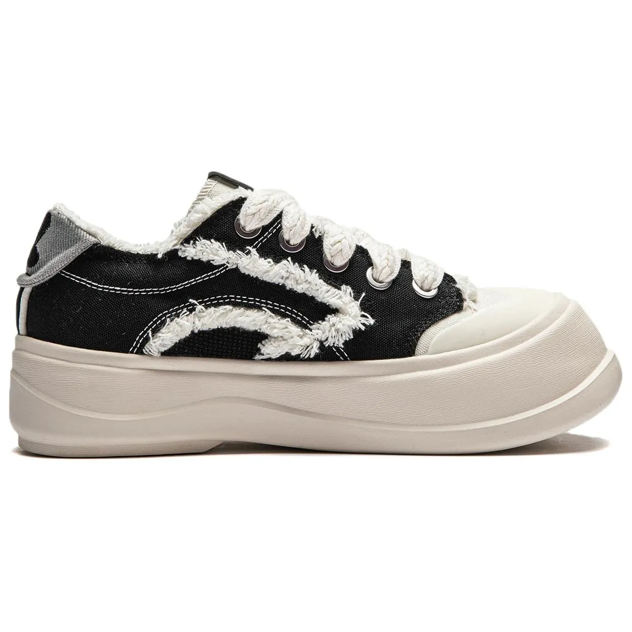 (WMNS) Li-Ning Sugar Platform 'Black Creamy White' AGCU046-1 sold by KicksCrew product image thumbnail 2