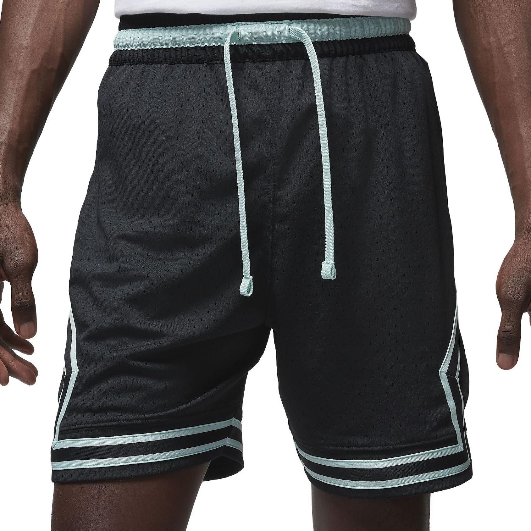 Air Jordan Diamond Shorts 'Black' DX1487-014 sold by KicksCrew product image thumbnail 3