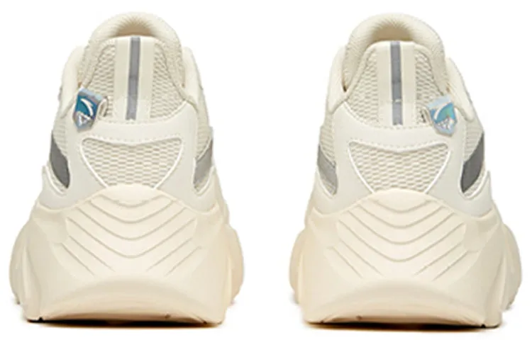 (WMNS) ANTA Running Series Sneakers 'Ivory Grey' 922035583-1 sold by KicksCrew product image thumbnail 4